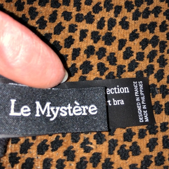 Beautiful Black underwire bra, from Le Mystere - Picture 8 of 11